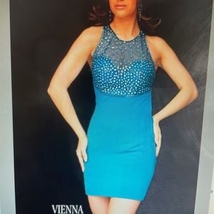 Vienna prom dress never worn for sale